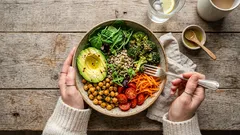 Tasapainoinen proteiinien, rasvojen ja hiilihydraattien suhde painonpudotuksessa